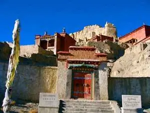 Вход в монастырь Толинг королевства Гу-гэ. - фотографии Купера Шрауденбаха