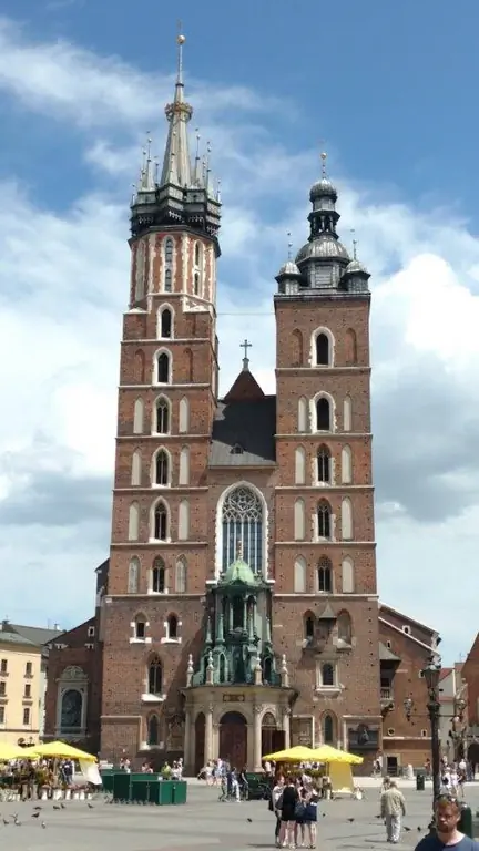 Церковь Святой Марии в Кракове, Польша.