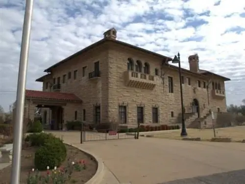 Особняк Марланд.