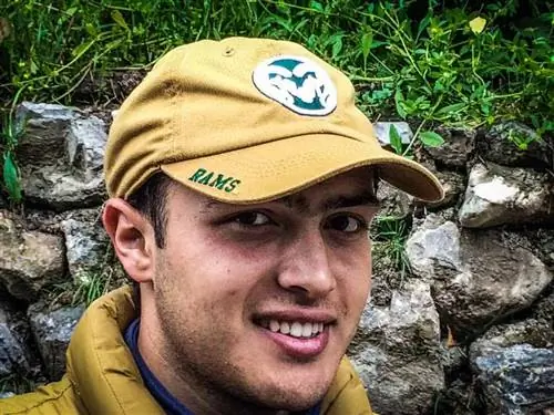 Мой гид Баходур Рахматиллоев в Таджикистане.