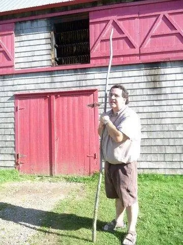 Сельдь будет висеть над дымящимися кострами до трех месяцев.