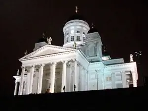 Евангелическо-лютеранский собор и резиденция Хельсинкской епархии - построен в честь великого князя Николая I, царя России с 1830 по 1852 год.