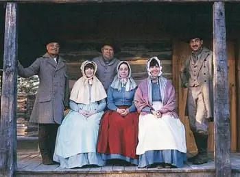 Переводчики в Burritt on the Mountain оживляют 19 век.