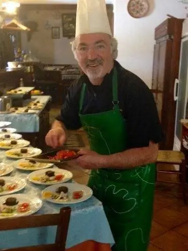 Шеф-повар Маттео Джурландо Он красив и талантлив, и, кажется, счастлив в своей профессии.