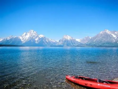 Прогулка на байдарках по нетронутому озеру с детьми - это лучшее, что вы можете с ними сделать!