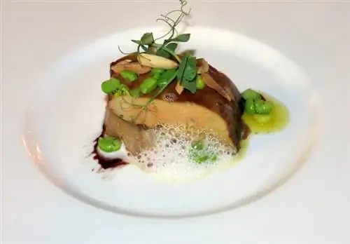 Фуа-гра в ресторане Mistral при отеле.