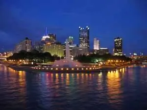 Питтсбург-Пойнт, ночь. На фото Марк Людвиг.