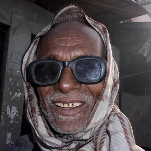 местный чувак Дакка