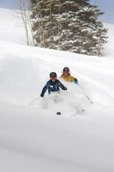 Летайте частным образом! Получите индивидуальный урок в Ski & Ride School