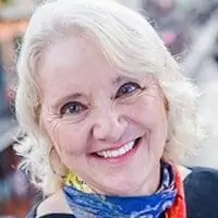 Сюзанна Болл