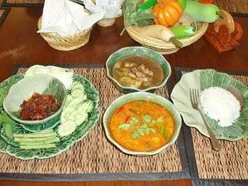 Острые и вкусные блюда тайской кухни готовы к наслаждению!