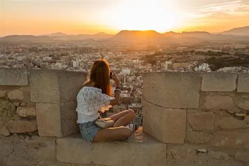 Испанский Аликанте ждет