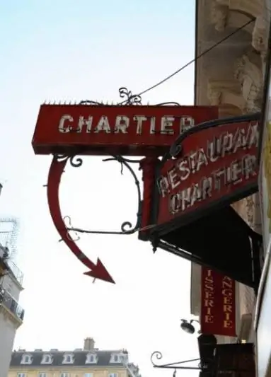 Bouillon Chartier, один из традиционных парижских ресторанов, специализирующийся на вареной говядине.