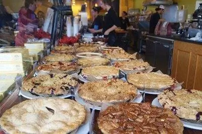 Домашние пироги в компании Grand Traverse Pie.