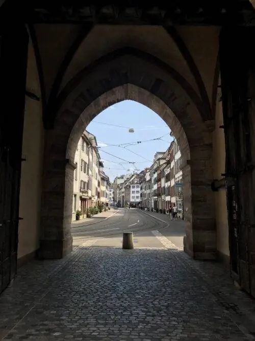 1. Ворота Спалена