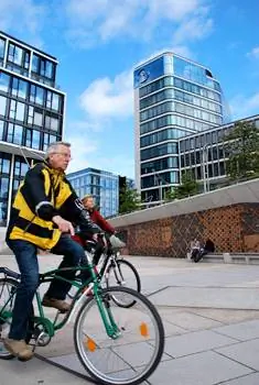 Велосипедные и пешеходные дорожки способствуют физическим упражнениям и хорошему самочувствию.