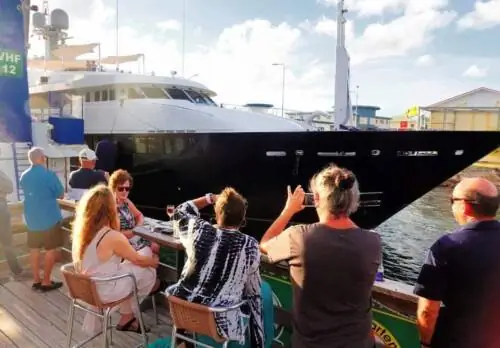 Парад яхт на острове Сен-Мартен