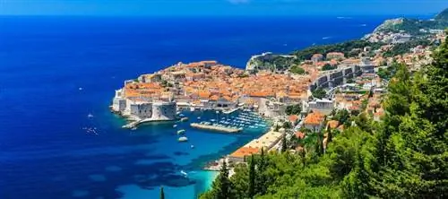Панорамный вид на город-крепость Дубровник Хорватия. Хвар или Сплит одинаково красивы.