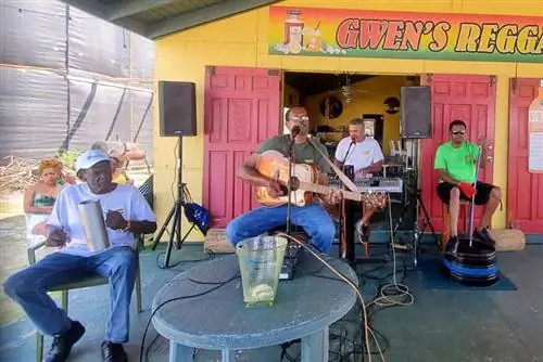 Скретч-группа у Гвен