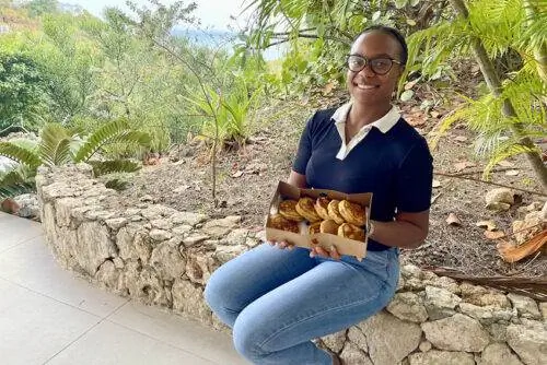 Шеф-повар Кенила Хайман приготовила на завтрак домашние тыквенные оладьи &copy; S. Kurtz