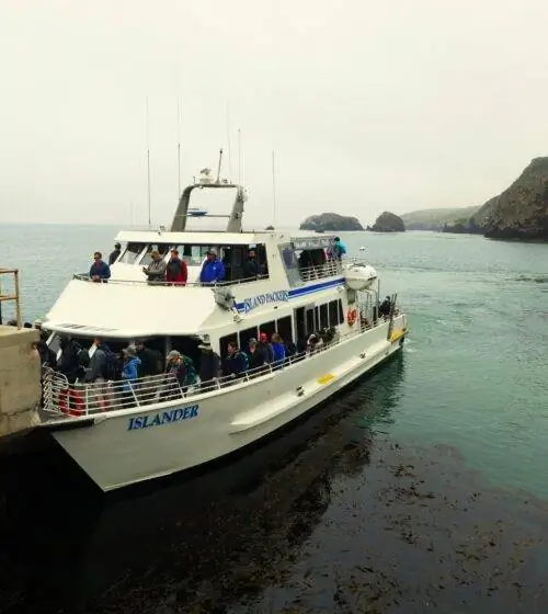 Прибытие в Scorpion Cove Santa Cruz.