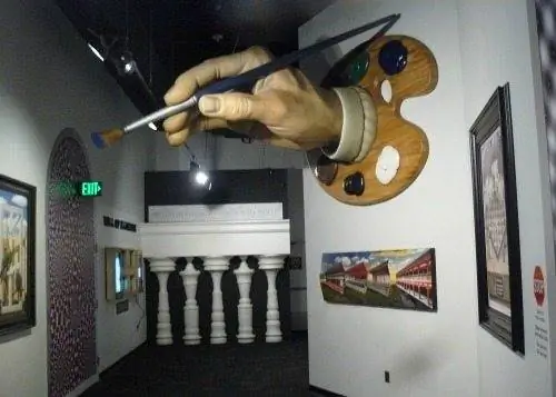 Галерея WonderWorks в крупнейшем торговом центре Нью-Йорка Destiny USA.
