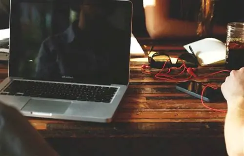 На какие десять вещей вы полагаетесь и без которых действительно не можете жить во время всемирного карантина 2020 года?