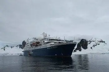 Ocean Diamond 2 января 2014 года в Антарктиде. На фото Зайд Мохамеди.