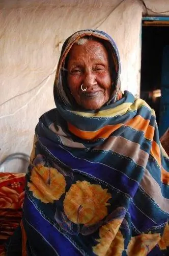 Шейха, целительница из Судана.