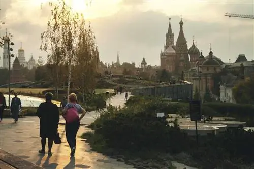 RedSquare090419 1 из 1 4 Фотор