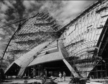 Строящиеся корпуса оперного театра, 1965 год. Изображение: Макс Дюпен, Государственная библиотека Нового Южного Уэльса.