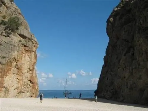 Торрент-де-Парейс, место съемок фильма, Облачный атлас, 2012 г. Торрент-де-Парейс, место съемок фильма, Облачный атлас, 2012 г.