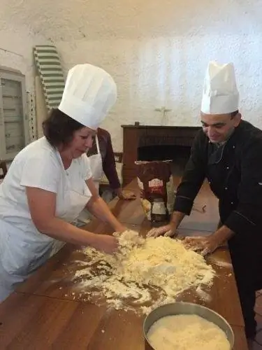 Кулинарный мастер-класс на побережье Амальфи с другом шеф-поваром Паоло, путешествующим по итальянскому стилю. Фото Travel Italian Style. Кулинарный мастер-класс на побережье Амальфи с другом шеф-поваром Паоло, путешествующим по итальянскому стилю. Фото Travel Italian Style.