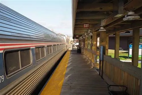 Valley Flyer возвращает железнодорожное сообщение в Western Mass