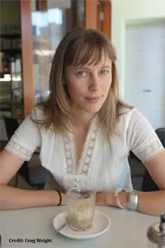 Автор Люси Невилл