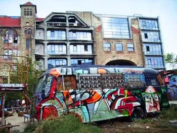 Kunsthaus Tacheles, один из центров андеграундного искусства Берлина.
