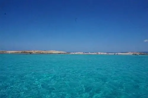 Один из пляжей Форментеры, небольшого острова у берегов Ибицы.