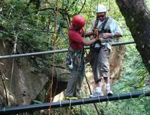 Гиды держали нас в безопасности - фото любезно предоставлено Adventure Tours