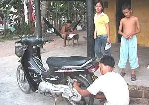 Шиноремонтная мастерская совсем не похожа на Les Schwab, но делает свою работу так же хорошо.