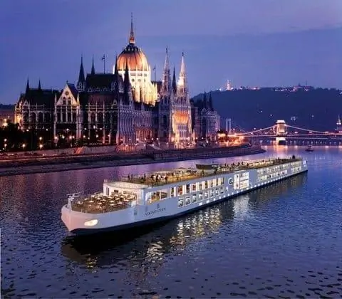 Изображение Одина в Будапеште, Венгрия. Фото Viking River Cruises.