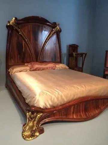 Обширная коллекция Музея изящных искусств Вирджинии включает мебель в стиле ар-деко.