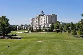 Просторный отель Ballantyne в Шарлотте, Северная Каролина