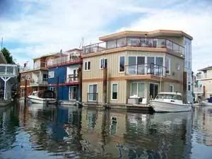 Плавучие дома в гавани Виктория