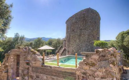 Размещение в башне. Внешняя сторона хорошо освещена ночью, и вся бытовая техника обновлена.