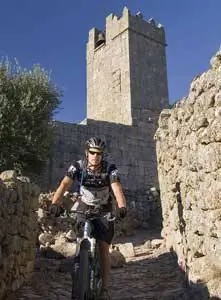 Замок в Мариалве