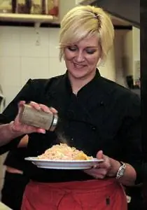 Тапас с приправами в Taberna Dona Casta