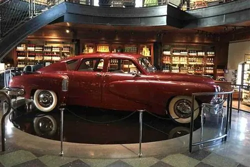 Автомобиль винодельни Коппола