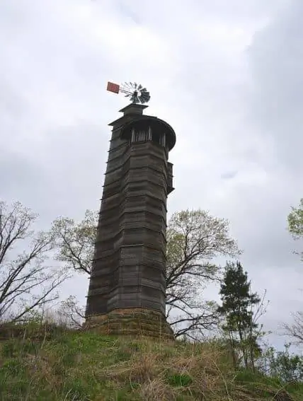 Башня Ромео и Джульетты в Талиесине.