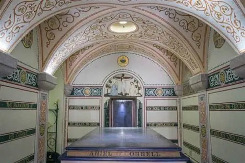 Могила Дэниела О'Коннелла в Гласневине, Дублин