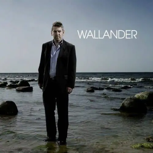 Кеннет Брано в роли Валландера, действие которого происходит в Сконе, Швеция.